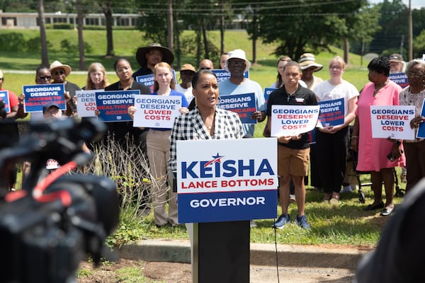 Former Atlanta mayor and Democratic nominee for governor Keisha Lance Bottoms campaigns outside of a shuttered rural hospital in Commerce, Ga. on June 17, 2026. (Riley Bunch/AJC)