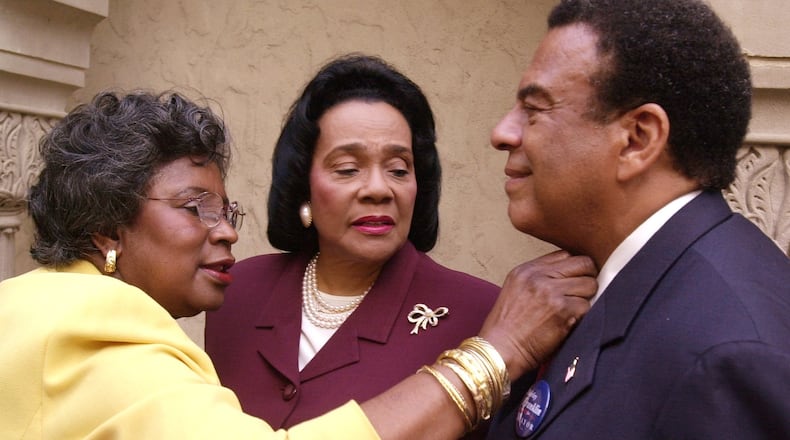 010924. ATLANTA. Juanita Jones Abernathy cq, widow of Reverend Ralph David Abernathy cq, fixes the tie of former US Ambassador Andy Young prior to a WSB-TV and League of Women Voters ‘fireside chat’ at the Fox Theatre. Coretta Scott King cq, wife of slain civil rights leader Martin Luther King, Jr. is in the middle. The ‘chat’, entitled ‘The Living Legends of the Civil Rights Movement’, included these three prominent civil rights participants along with Reverend Joseph Lowery cq and Reverend C.T. Vivian. The show will be broadcast at a later date. See Ernie Suggs story for more info. RICH ADDICKS/STAFF