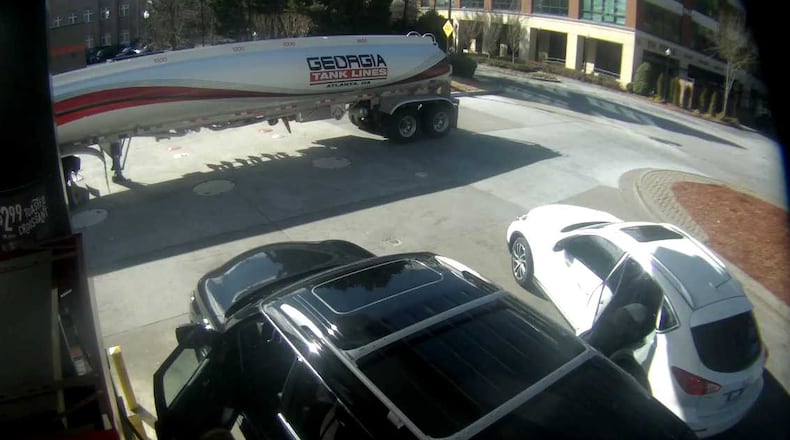 This is a look at the "slider" theft that left a woman without her purse at a Vinings QuikTrip.