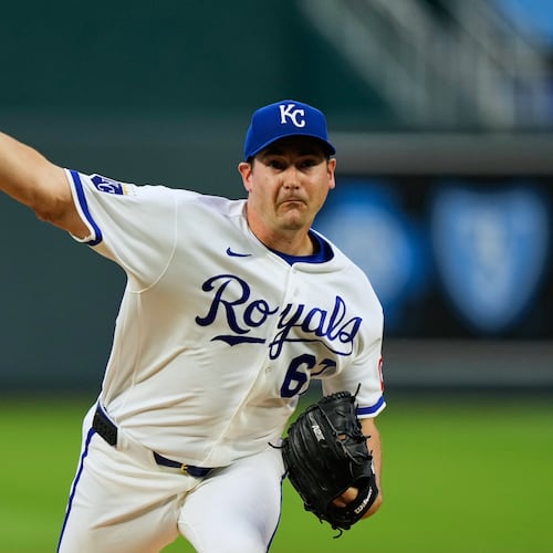 Kansas City Royals starting pitcher Seth Lugo throws during the first inning of a baseball game against the Chicago White Sox, Thursday, April 9, 2026, in Kansas City, Mo. (AP Photo/Charlie Riedel)
