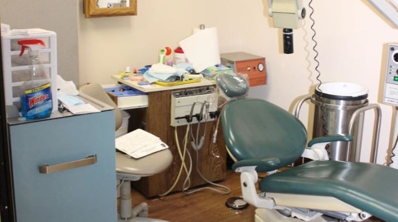 Gwinnett County police believe an unlicensed dentist's office was being operated out of a building on Steve Reynolds Boulevard. (Credit: Gwinnett County Police Department)