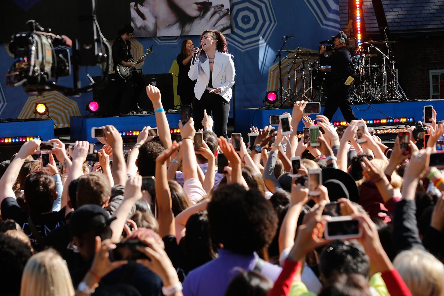 Demi Lovato on Good Morning America - June 6, 2014