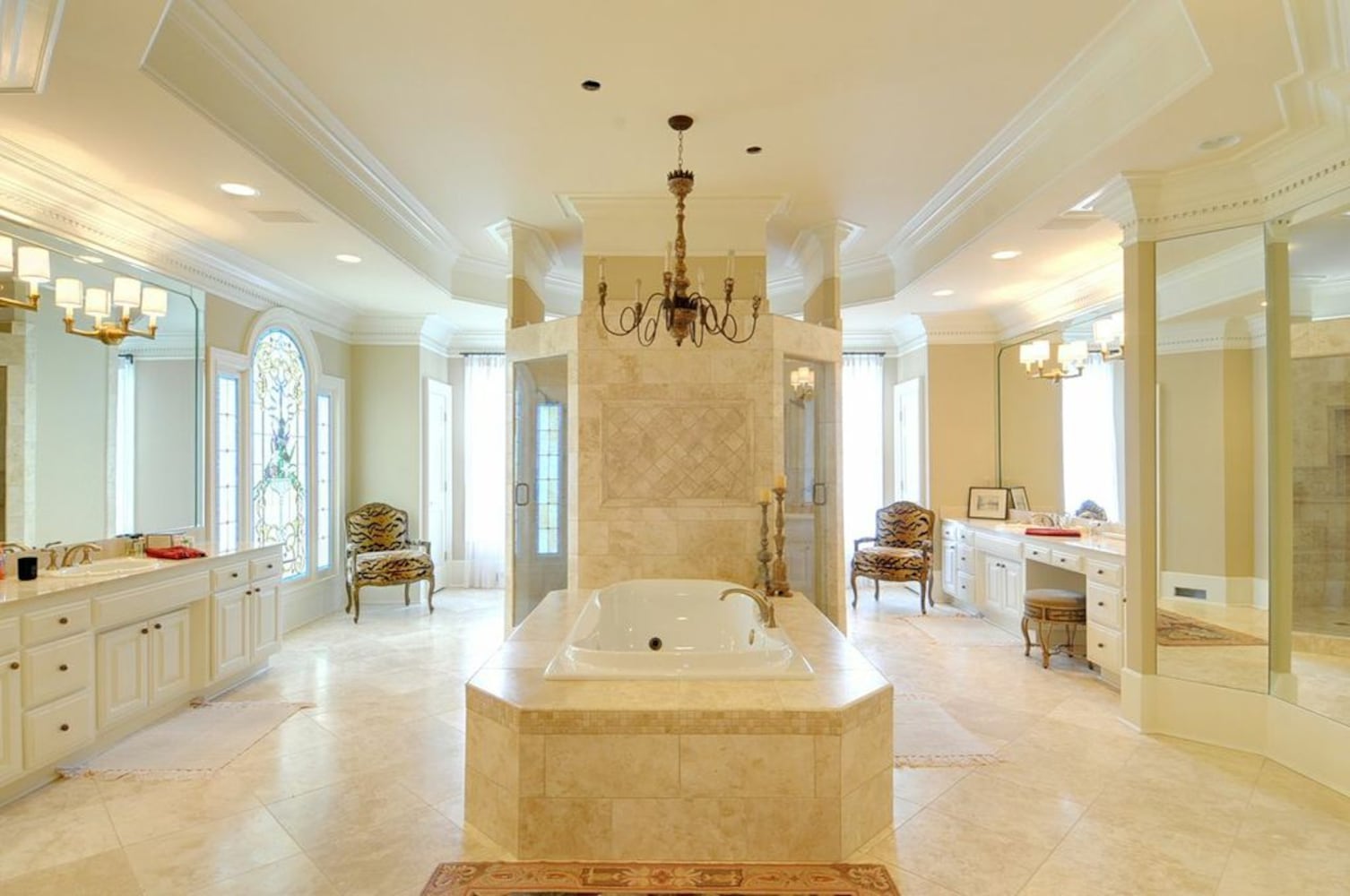 Former Braves pitcher is selling Alpharetta estate