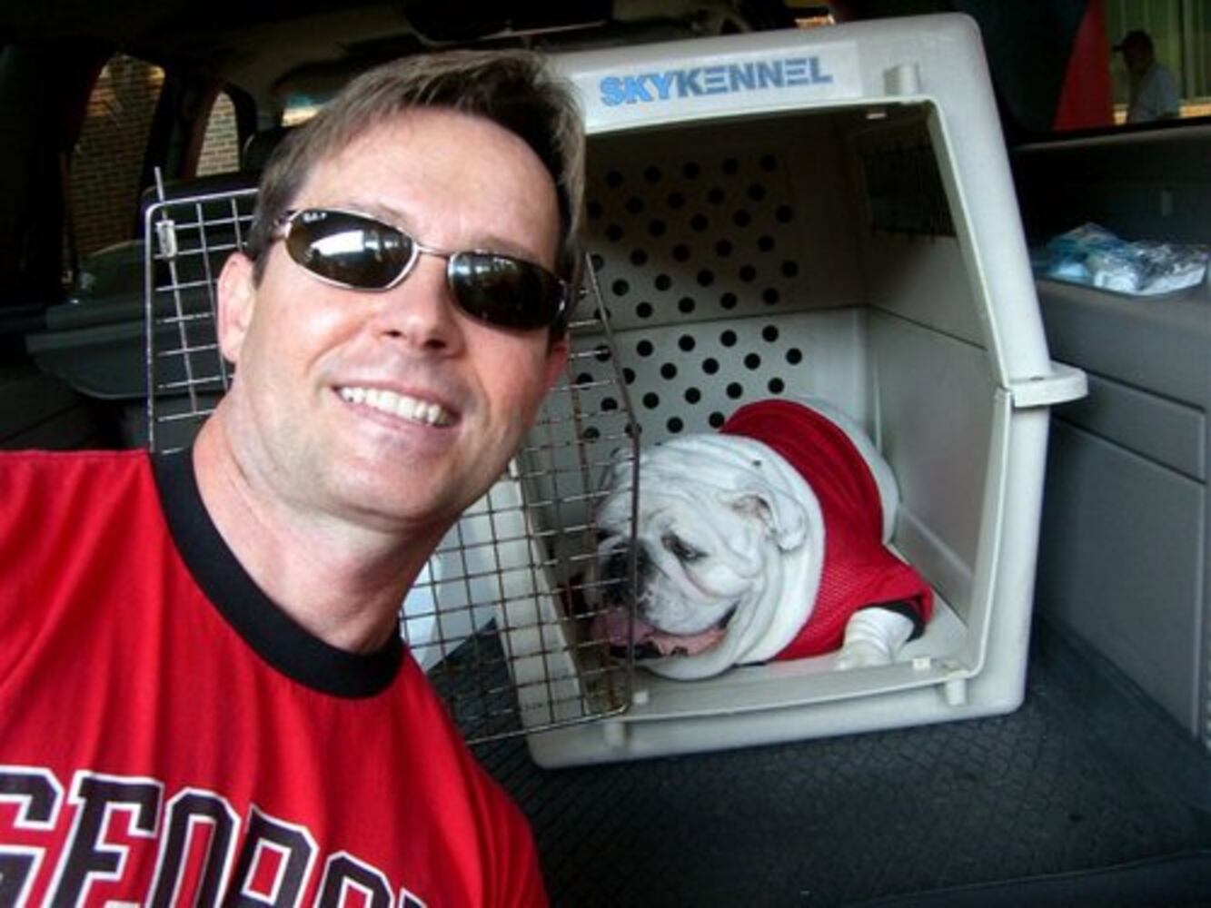 Fans pictures of Uga VI -- No. 2.