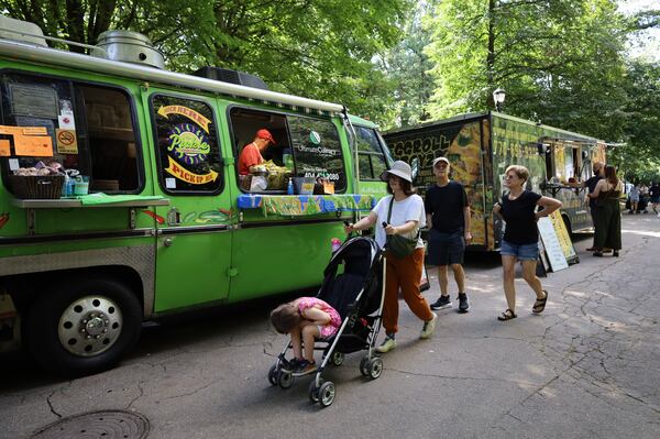 The Grant Park Summer Shade Festival features a variety of food and beverage vendors. (Courtesy of the Grant Park Conservancy) 