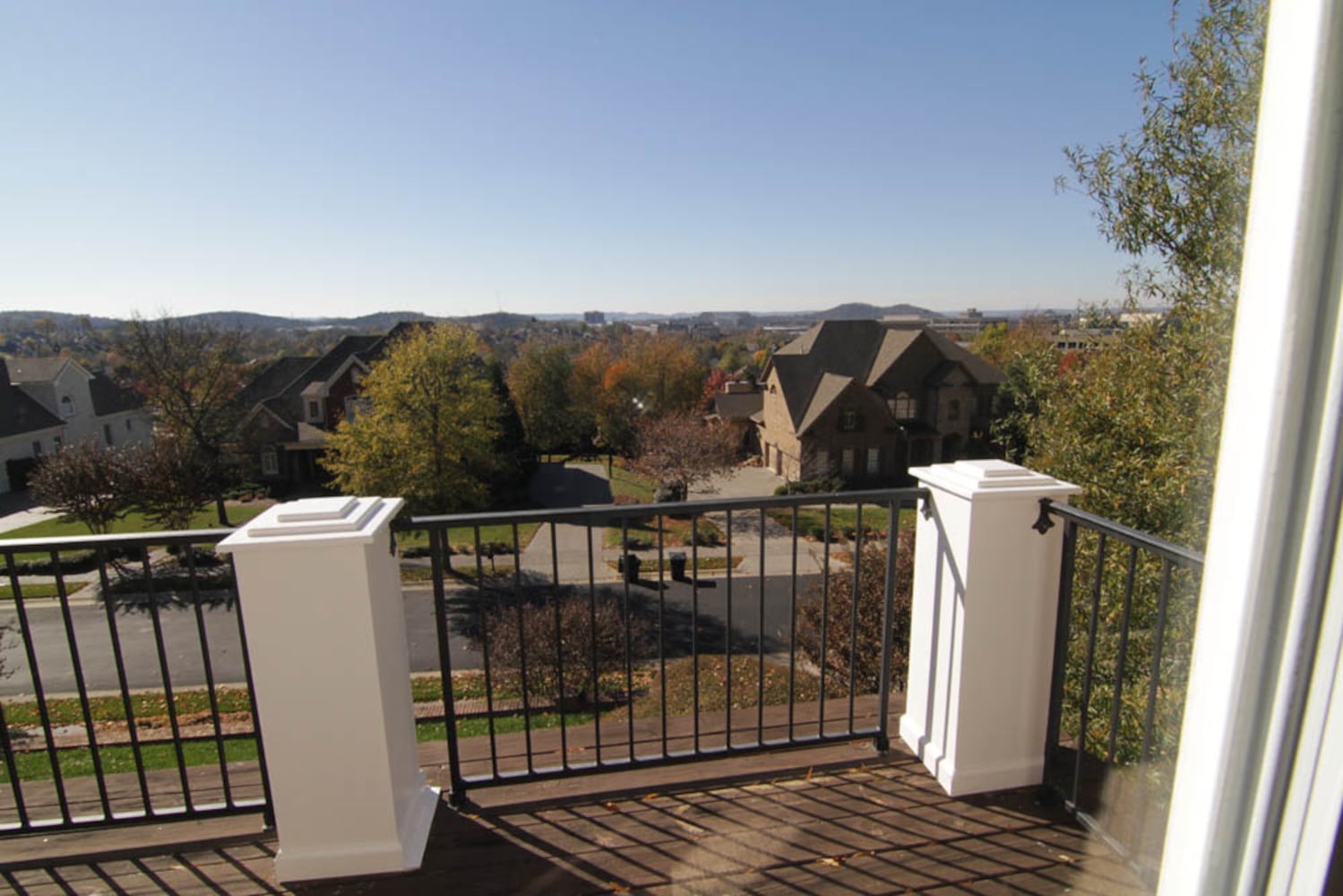 Franklin, Tenn., estate has billiards/media room, 3 wet bars