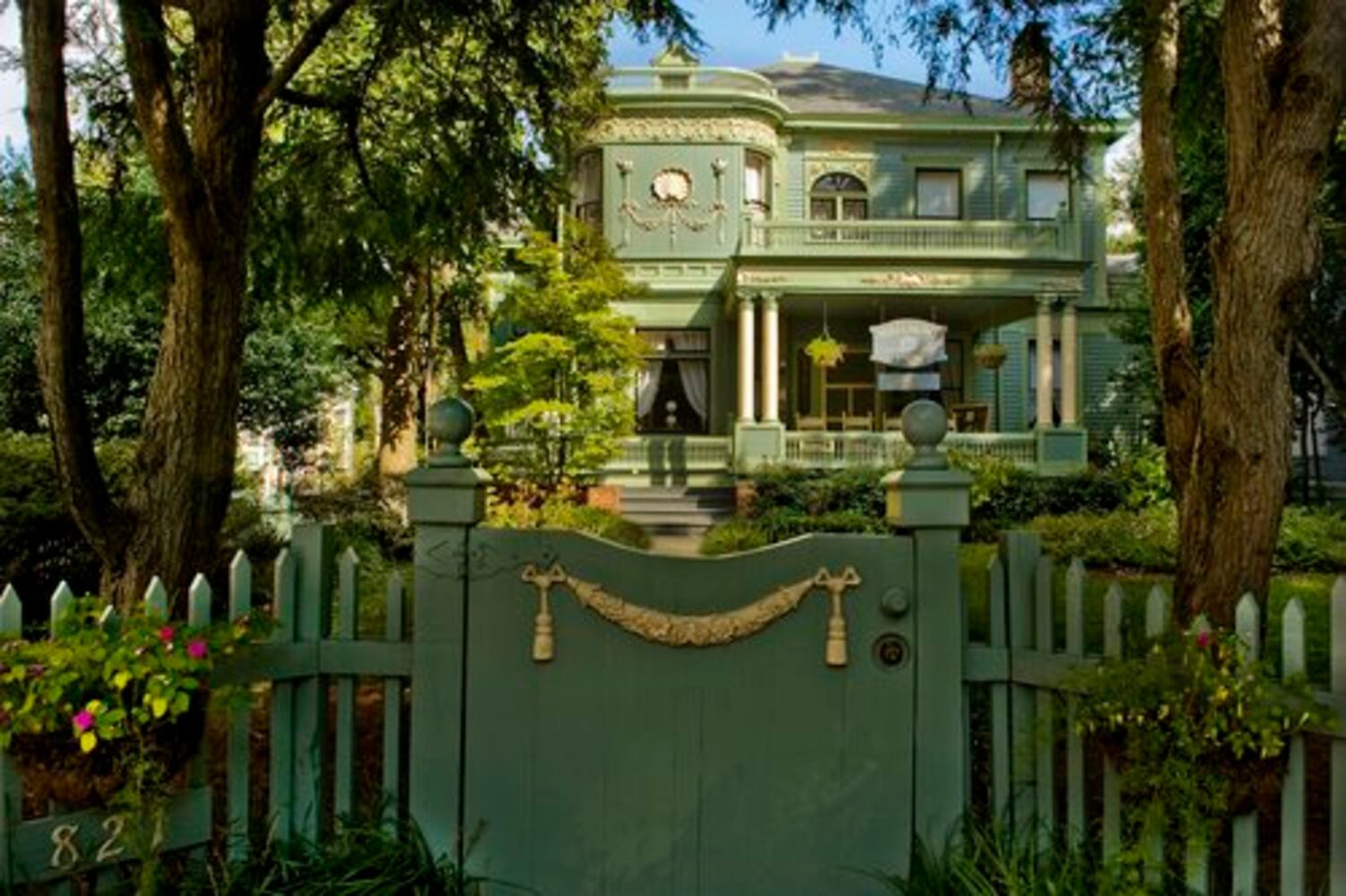 Bed & Breakfast an ageless beauty