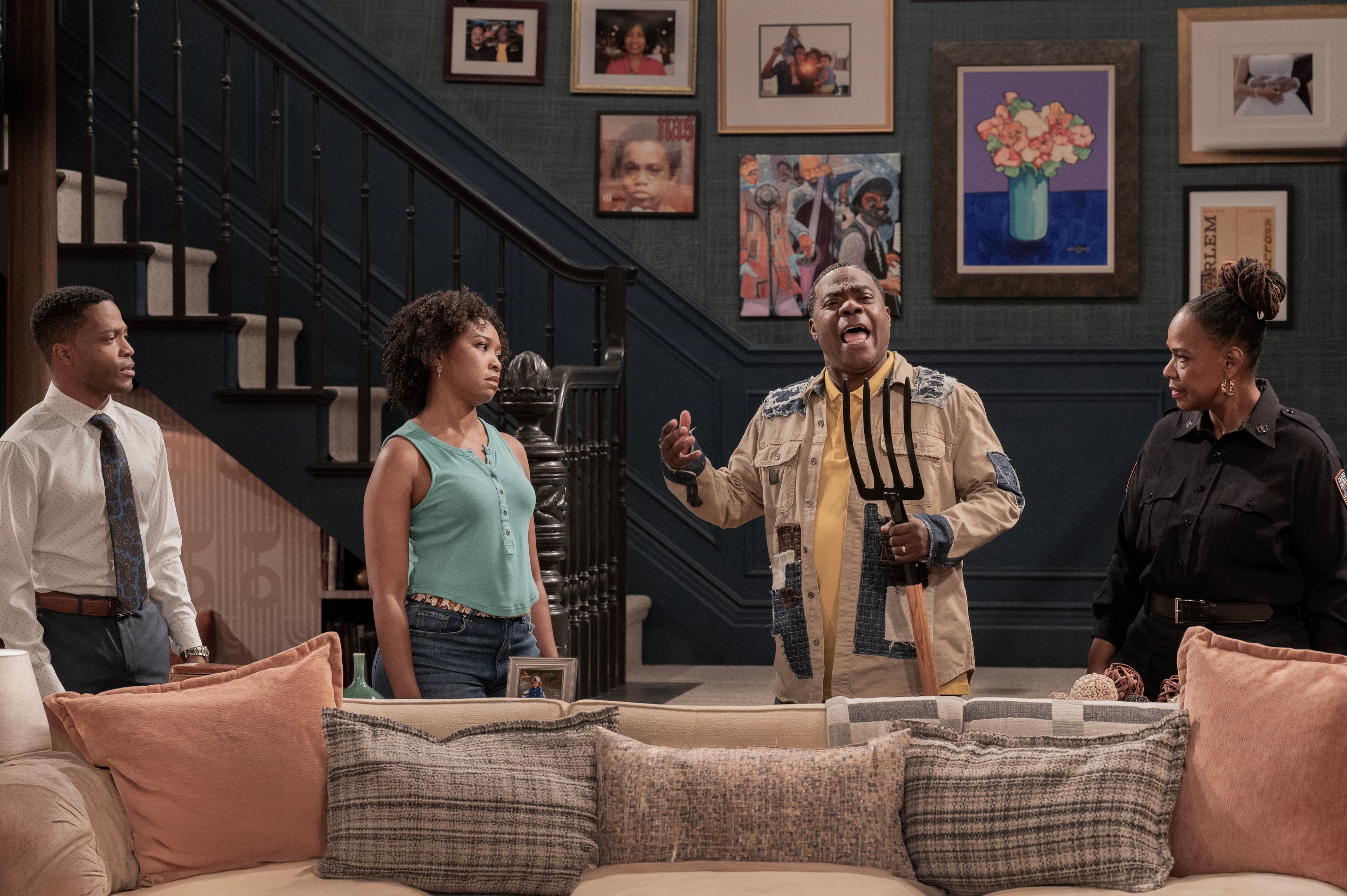 From left, "Crutch" stars Jermaine Fowler as Jake, Adrianna Mitchell as Jamilah, Tracy Morgan as Frank "Crutch" Crutchfield and Kecia Lewis as Antoinette. (Courtesy of JoJo Whilden/Paramount+)