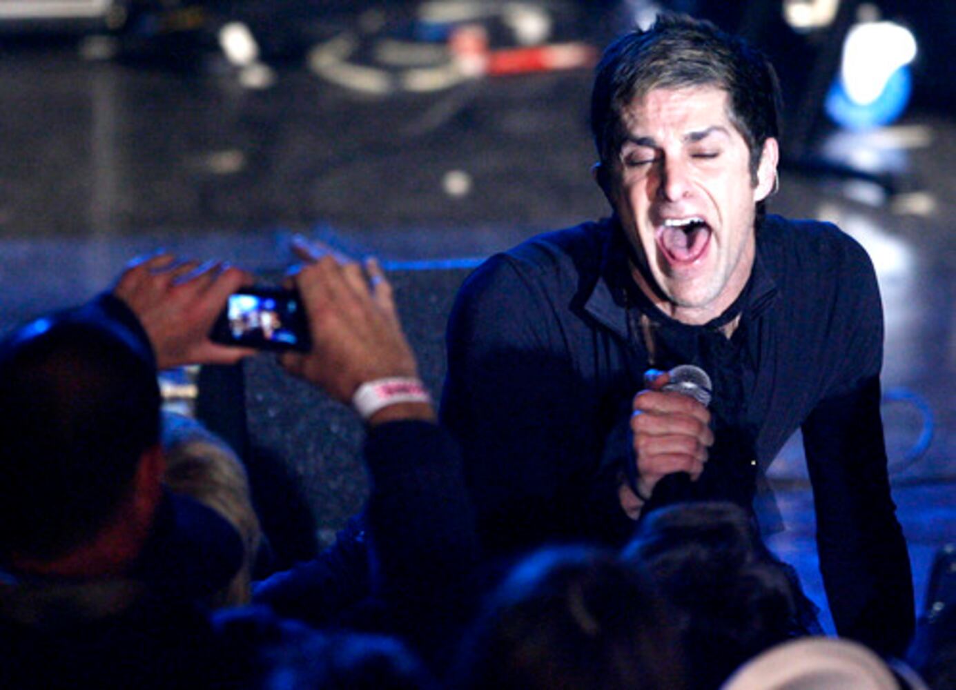 Jane's Addiction reunites for NME Awards