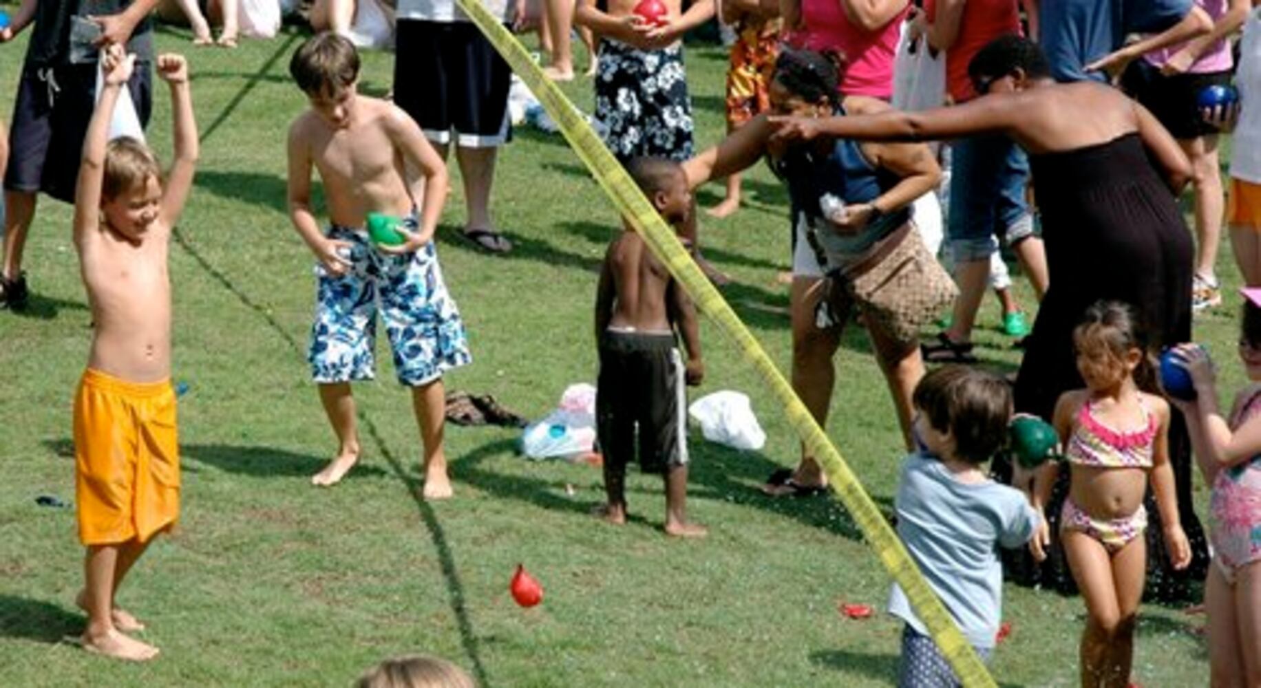 Atlanta tries for world’s largest water balloon fight