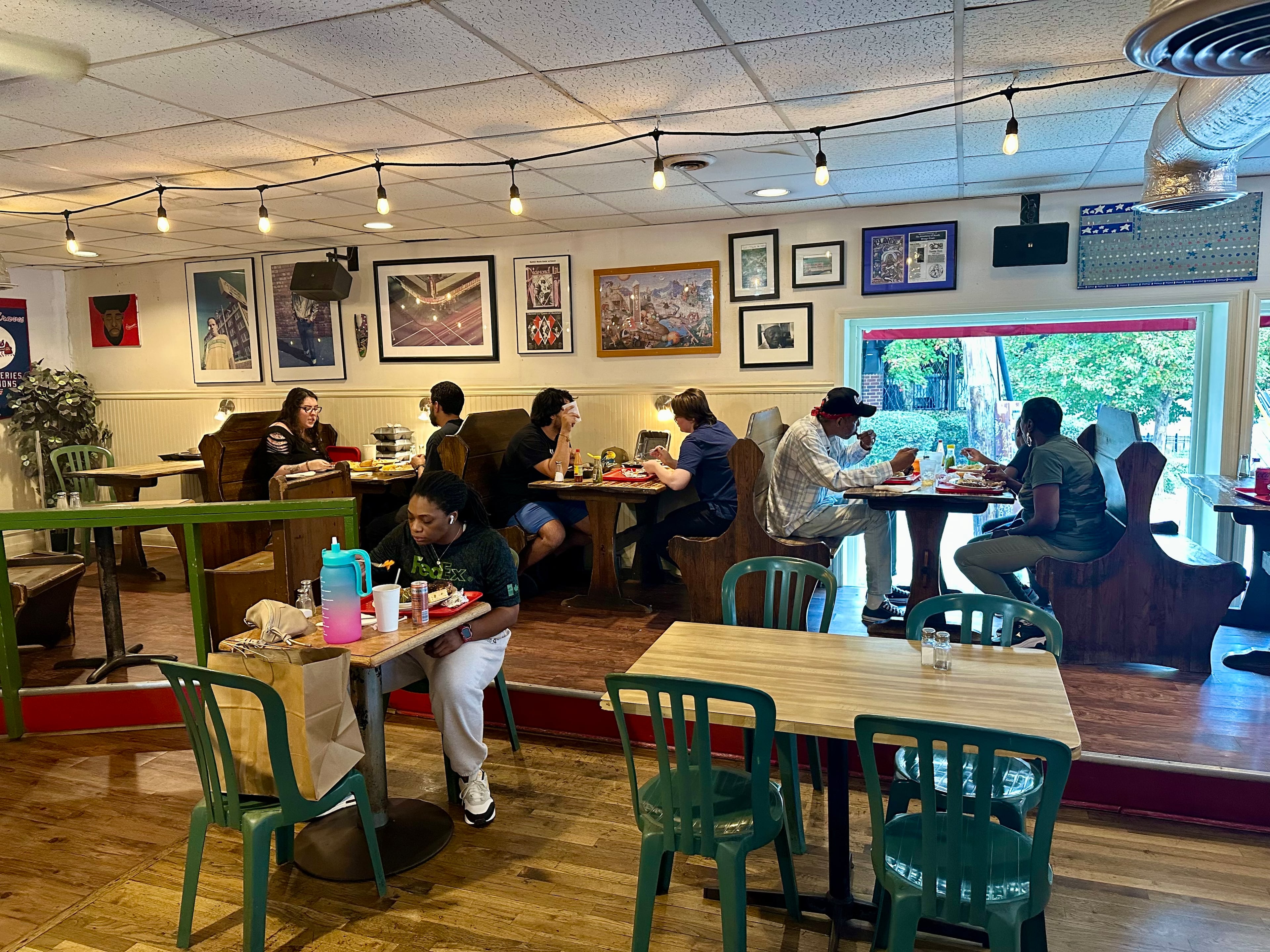 Eats closed Saturday after 32 years in business along Ponce de Leon Avenue. (Amy Wenk/AJC)