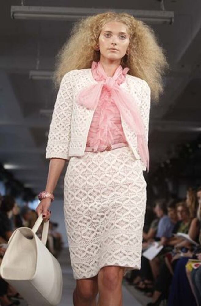 Oscar de la Renta Spring 2012 collection