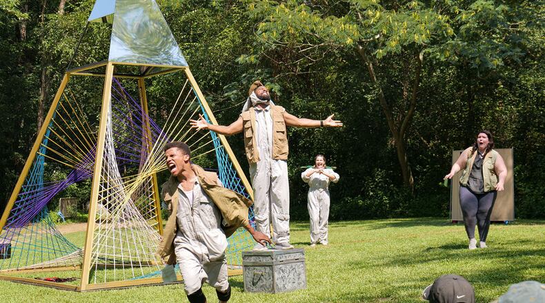 Performers entertained and delighted visitors this summer during Roswell Arts Funds' ArtAround: Pathways at Don White Park. (Courtesy Roswell Arts Fund)