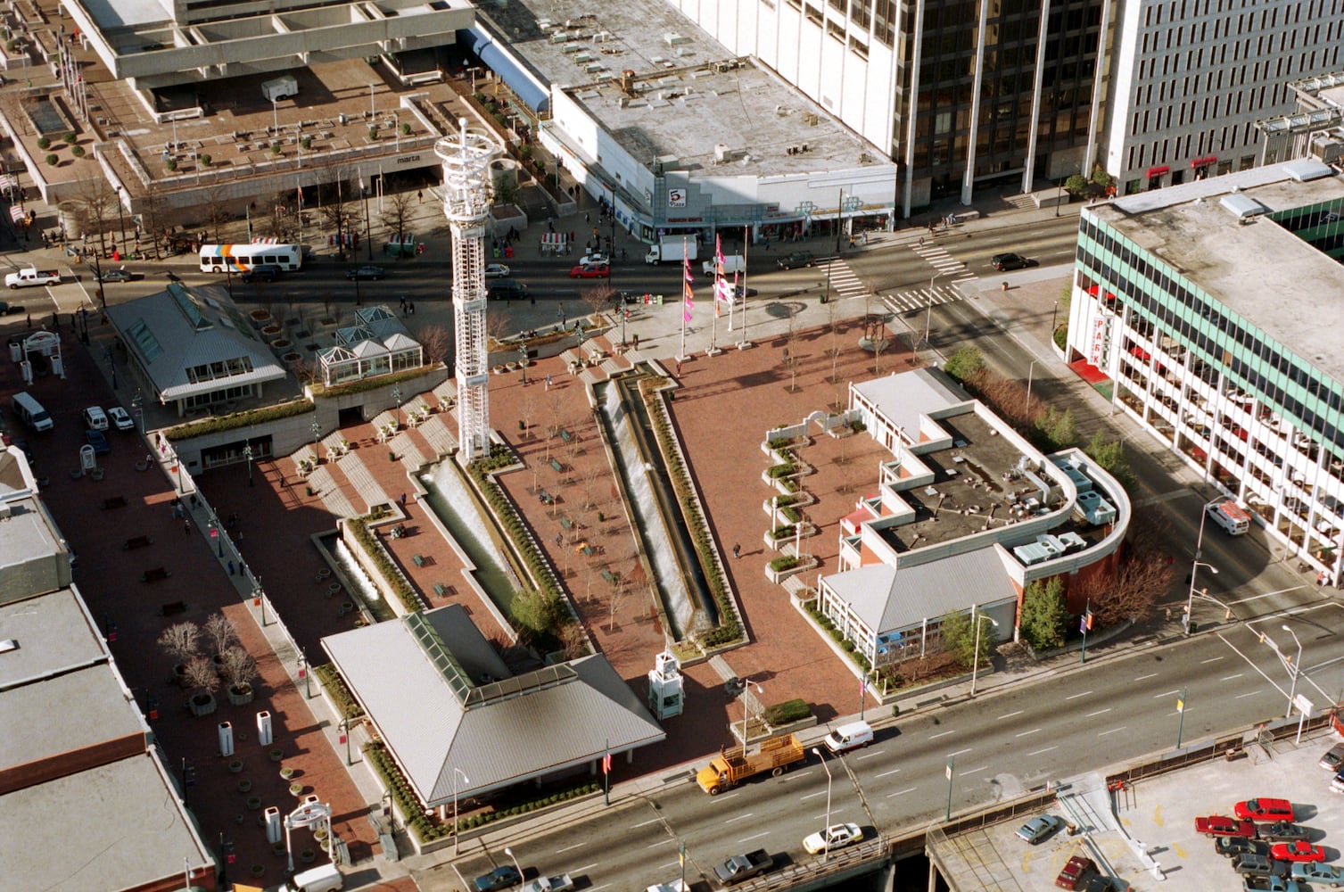 Underground Atlanta, 1999