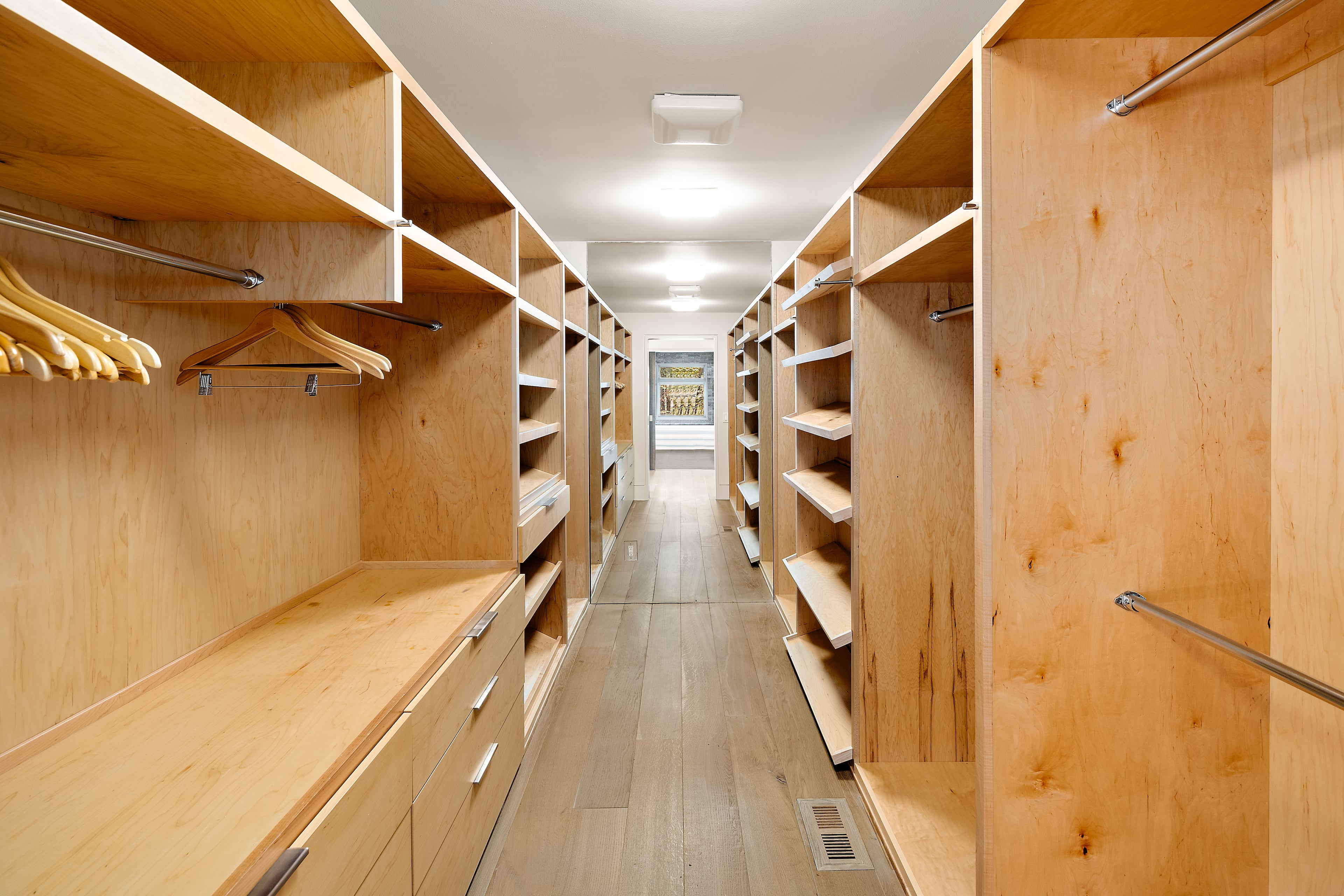 Located in the artistic community of Serenbe, Norman Reedus’ Georgia home is a real stunner.
Listing by Addie Bartlett with Compass Greater Atlanta
Photo courtesy of Cheyenne Crawford, HomeStar Media