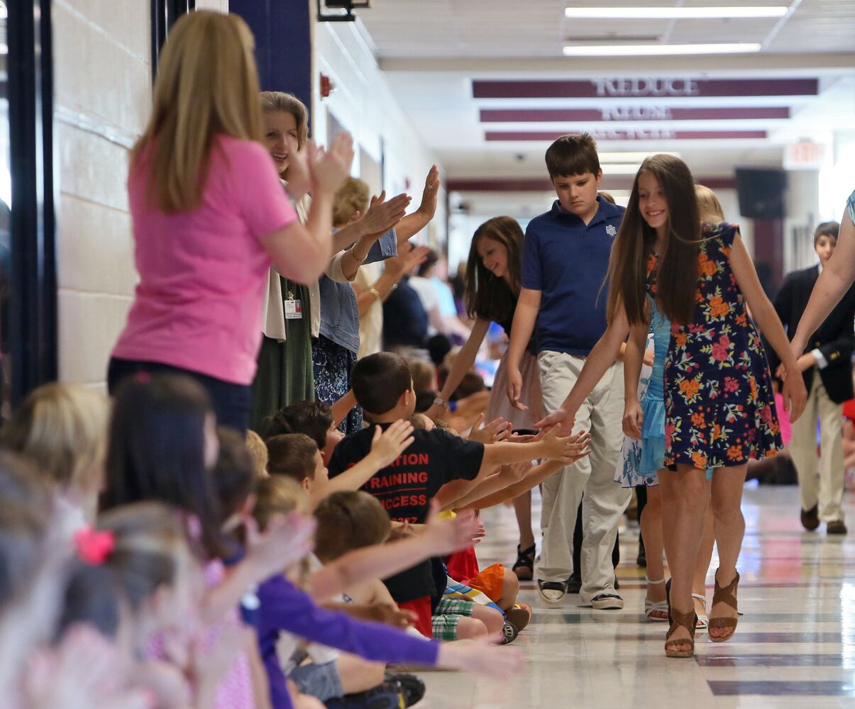 Summit Hill Elementary School holds celebration for departing fifth-graders