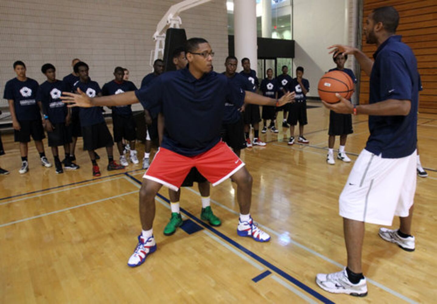 Hawks all-star Al Horford hosts youth camp