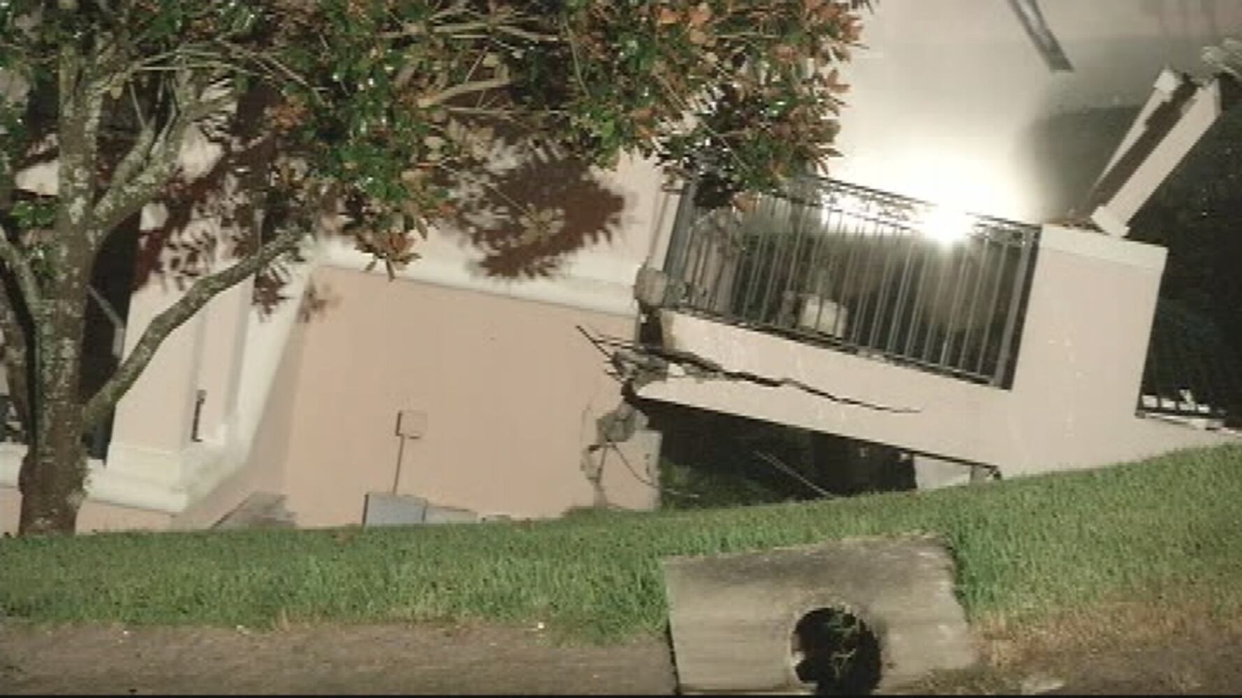 Clermont resort building collapse sinkhole