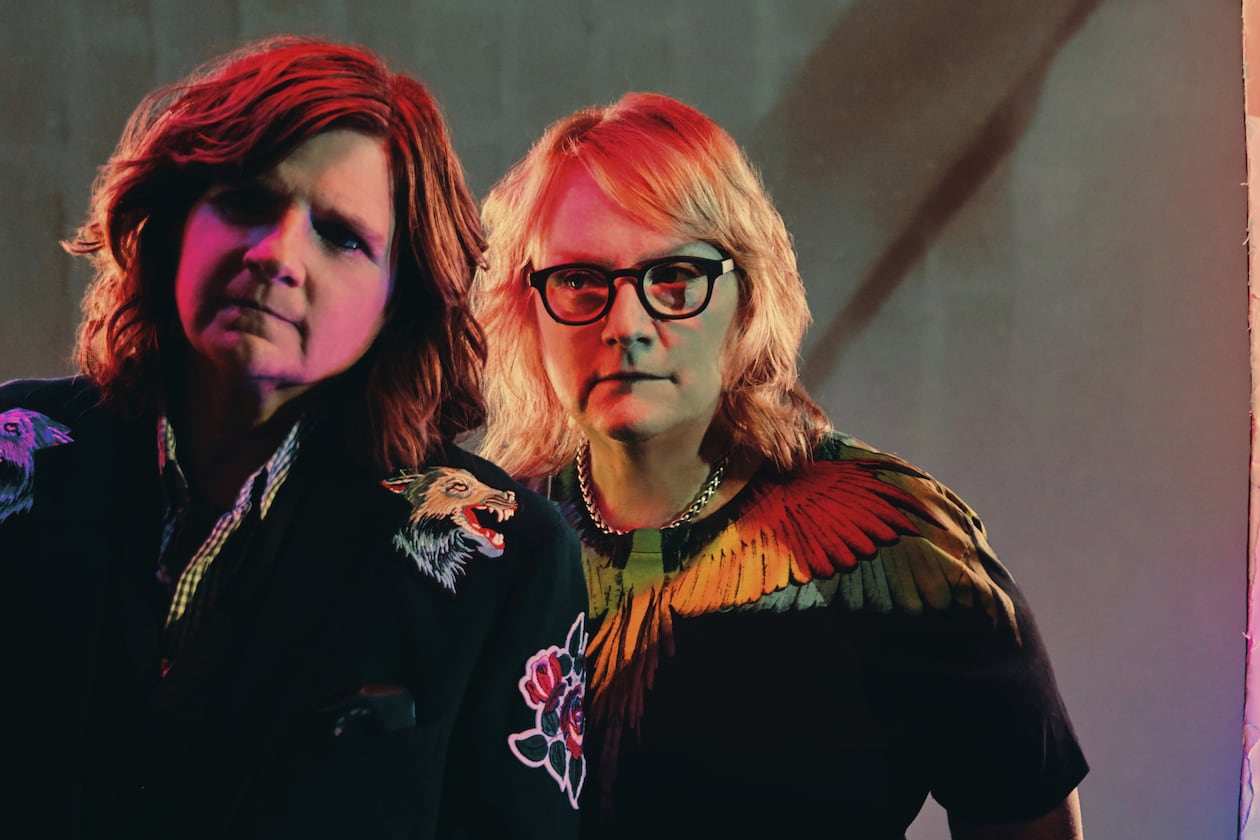Indigo Girls singer-songwriter Emily Saliers (right), pictured next to her bandmate Amy Ray, recently announced on social media that she has incurable medical issues that are impacting her voice. (Courtesy of Jeremy Cowart)
