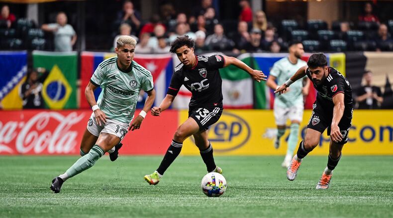 Atlanta United's Luiz Araújo dribbles the ball during the match against D.C. United on Sunday at Mercedes-Benz Stadium. (Photo by Dakota Williams/Atlanta United)