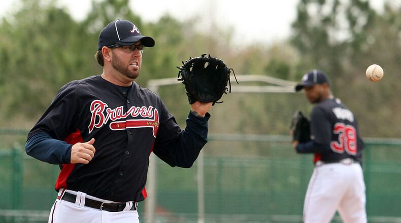 Lefthander Peter Moylan returns to the Braves on a 2-year minor league contract.
