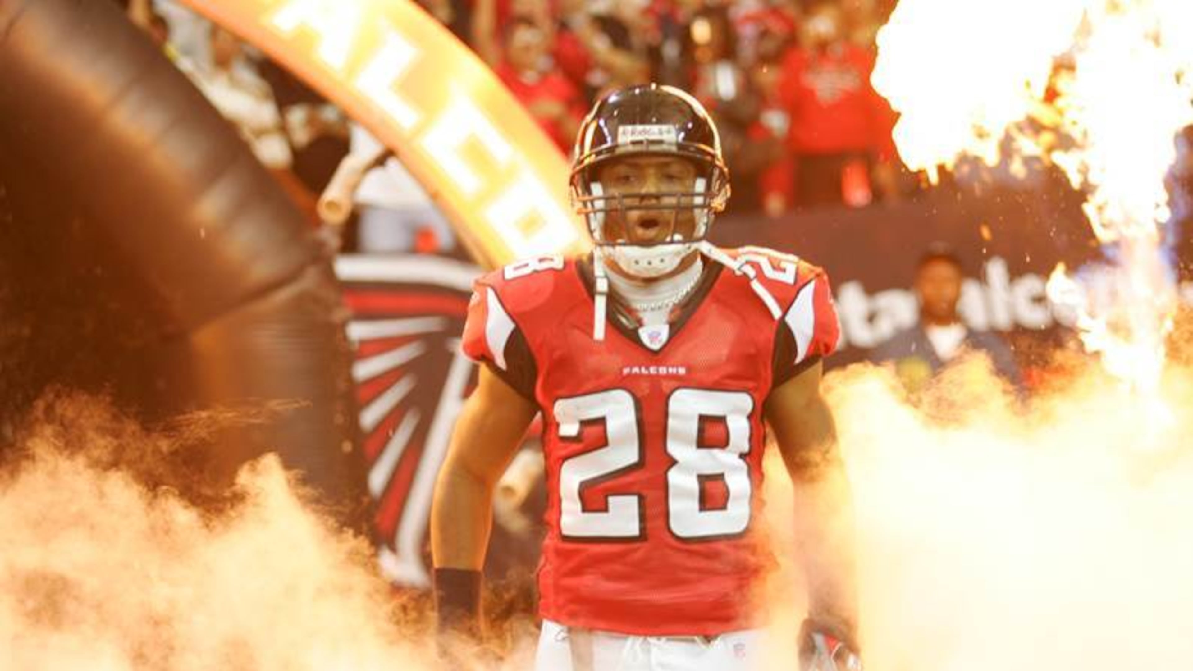 The Pro Football Hall of Fame announced its initial list of candidates for the Class of 2026, and Warrick Dunn was among the 128 players. (AJC file photo)