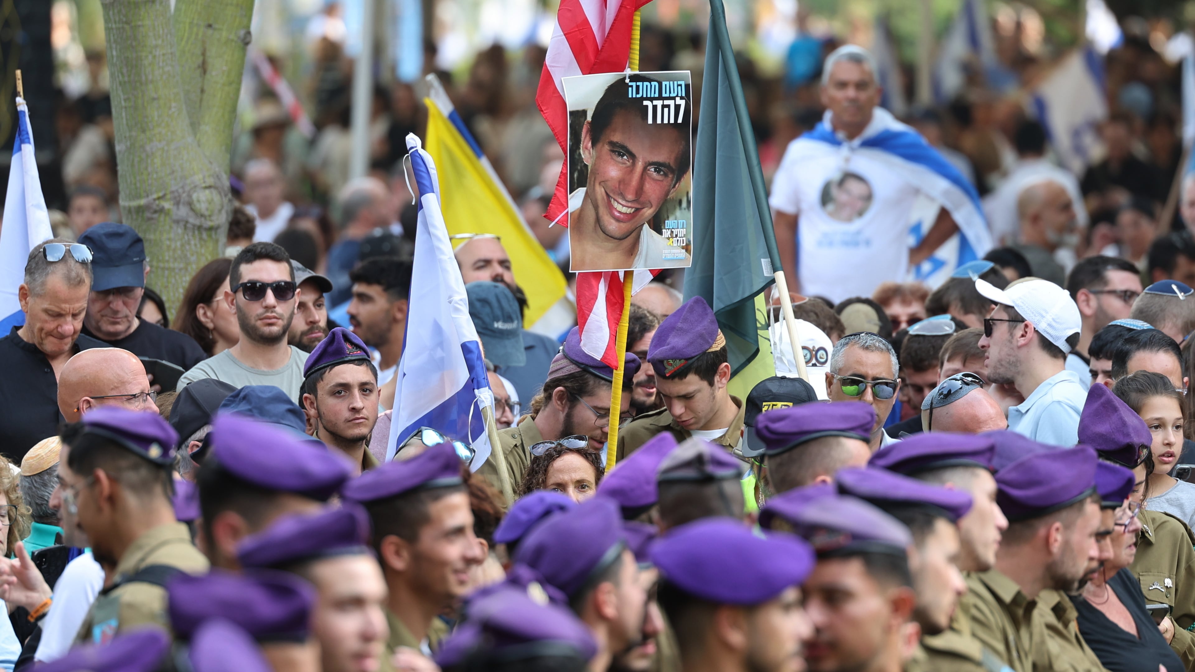 Israeli soldiers attend the funeral of Hadar Goldin, an Israeli soldier killed in Gaza in 2014 and whose body had been held there until it was released Sunday, in Kfar Saba, Israel, Tuesday, Nov. 11, 2025. (Abir Sultan/Pool via AP)