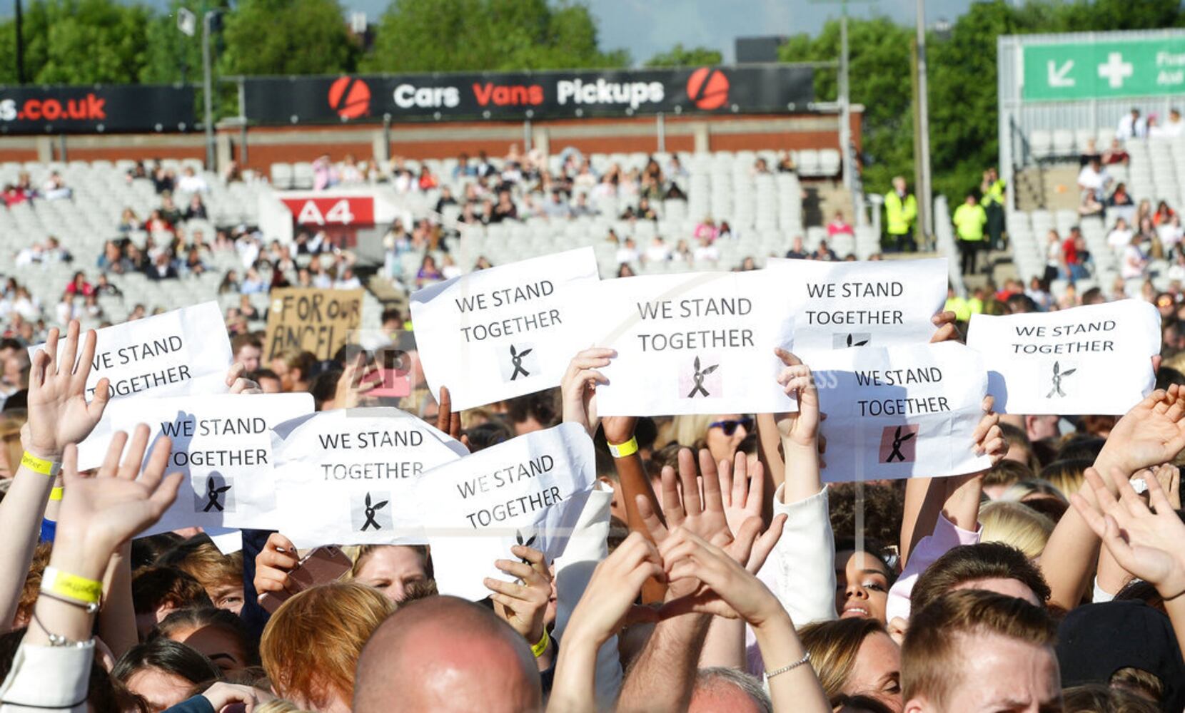 Manchester Benefit Concert Crowds