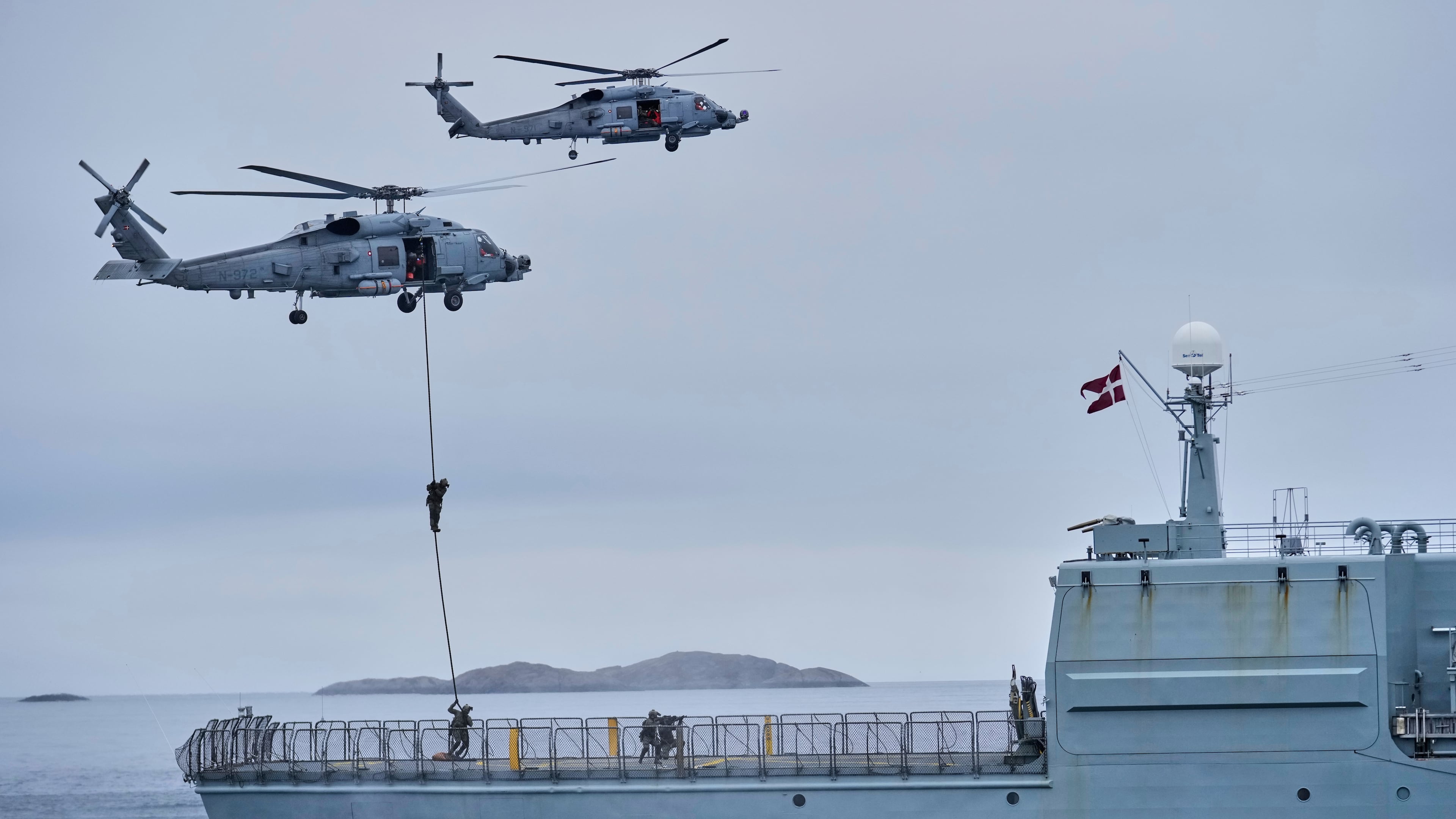 FILE - Danish military forces participate in an exercise with hundreds of troops from several European NATO members in the Arctic Ocean in Nuuk, Greenland, Monday, Sept. 15, 2025. (AP Photo/Ebrahim Noroozi, File)