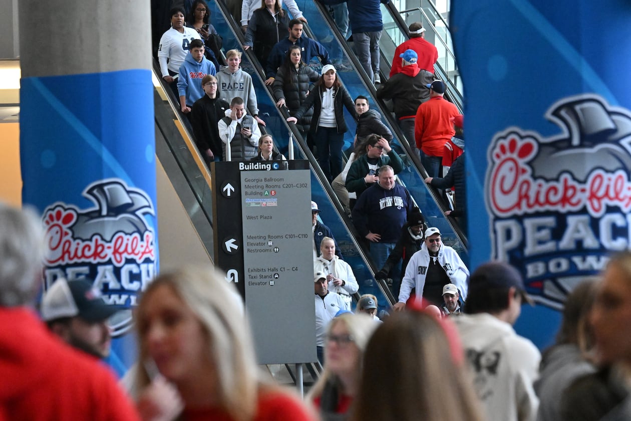 This year’s Chick-fil-A Peach Bowl pits Indiana against Oregon in a national semifinal. (Hyosub Shin/AJC 2023)