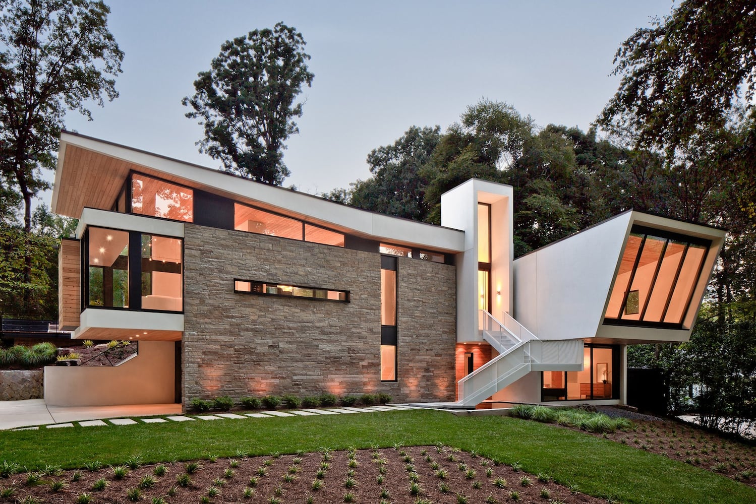 Spring home tours offer peek into personal residences, stunning new homes with designer touches