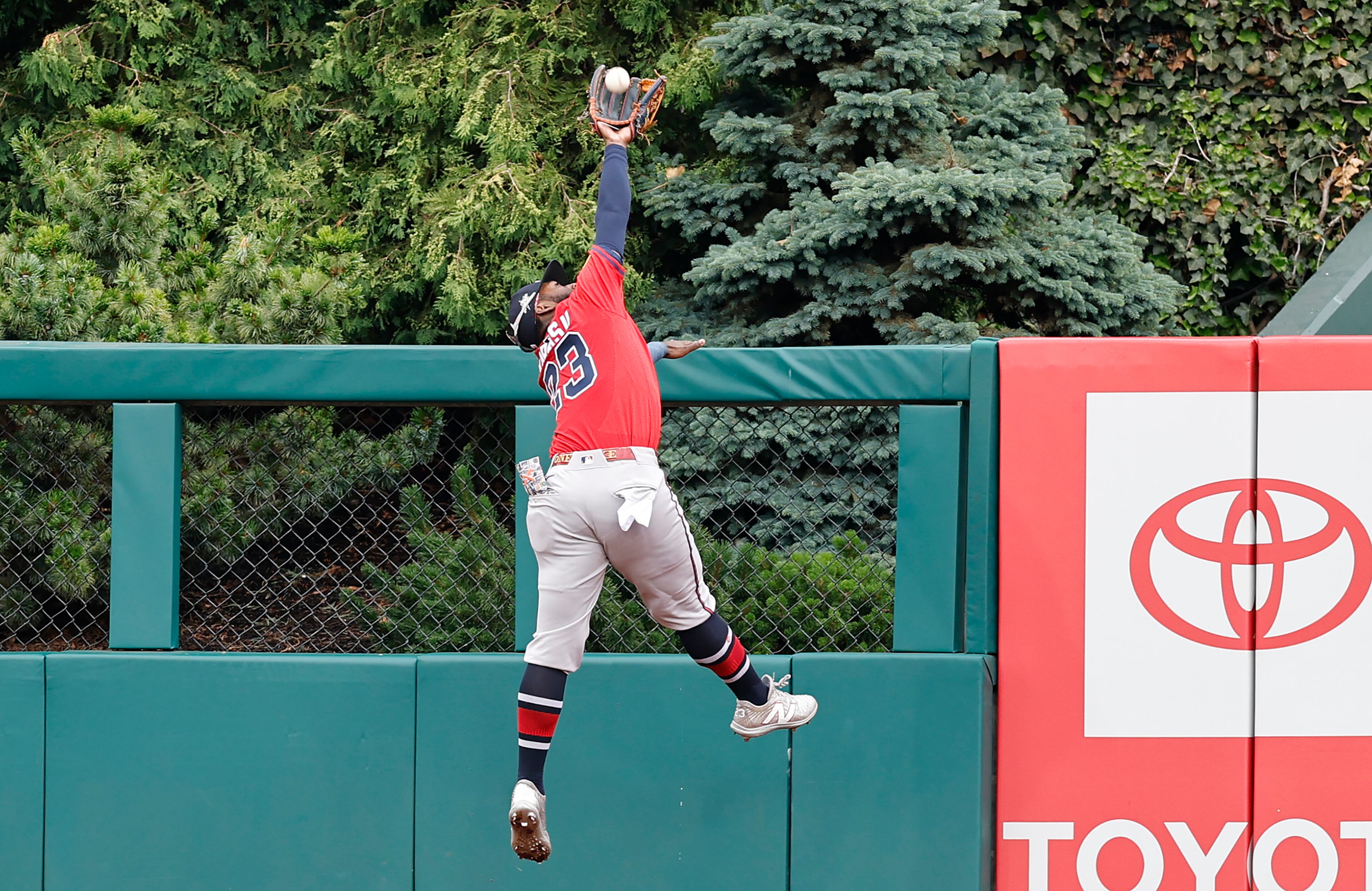 Braves center fielder Michael Harris II robs the Phillies' Max Kepler of a home run during Game 1 of Thursday's doubleheader.