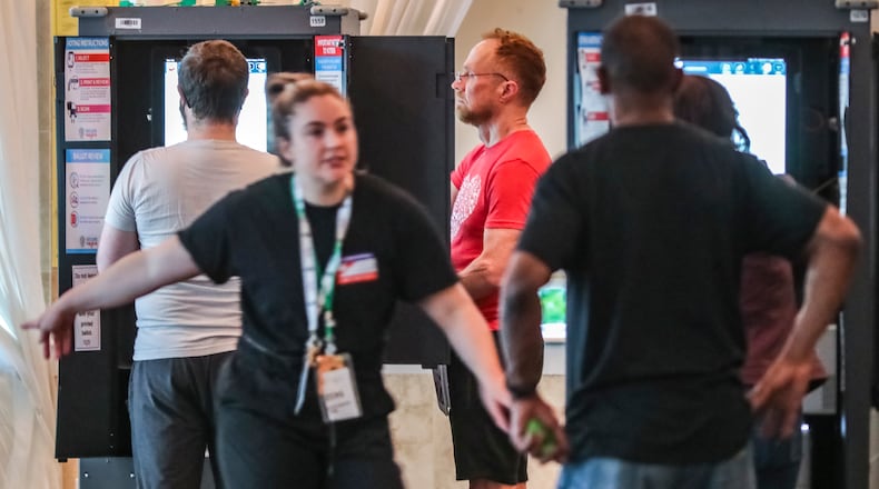 Georgia primary voters encountered short lines and limited problems May 24 at Park Tavern in Atlanta. (John Spink / John.Spink@ajc.com)