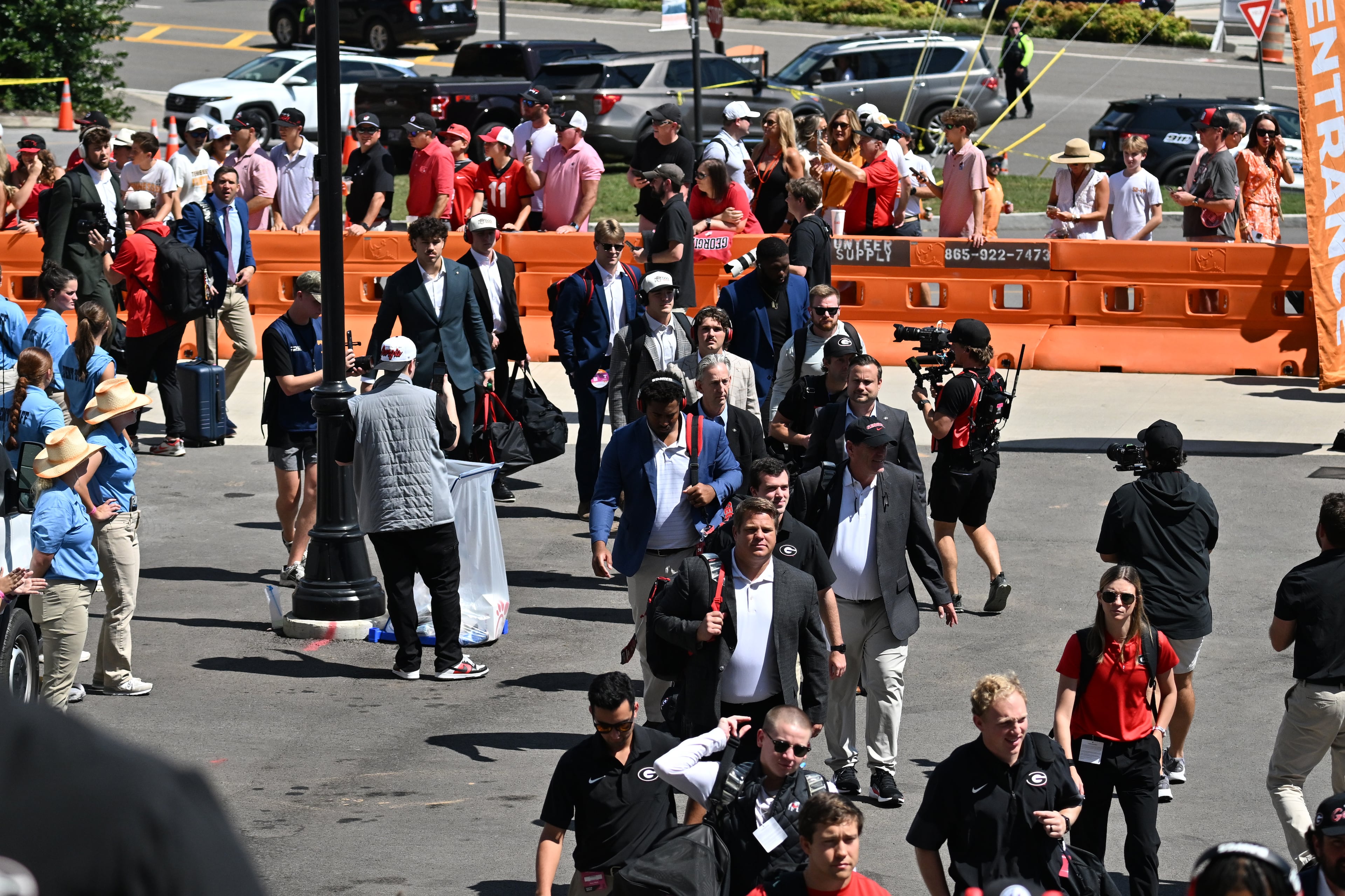 Georgia players and coaching staff arrive to play against Tennessee at Neyland Stadium, Saturday, September 13, 2025, in Knoxville, Tenn. (Hyosub Shin/AJC)