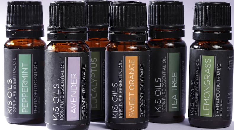 Photo illustration for essential oils. (Tom Wallace/Minneapolis Star Tribune/TNS)