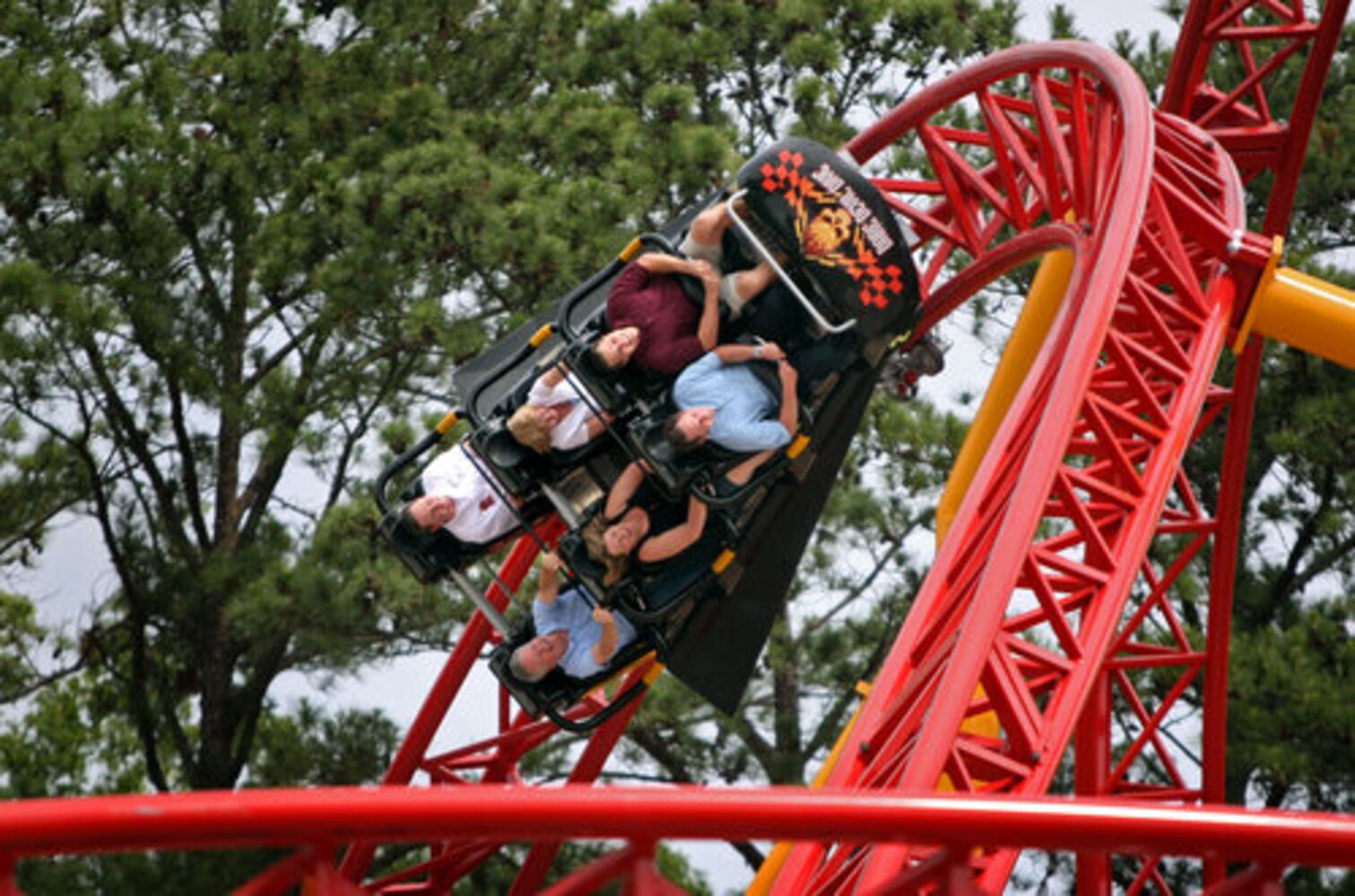 Dare Devil Dive debuts at Six Flags Over Georgia