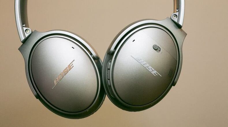 The Bose QuietComfort 35 combines top-of-the-line active-noise canceling with wireless Bluetooth operation in an extra-comfortable, fold-up design. (Handout/TNS)