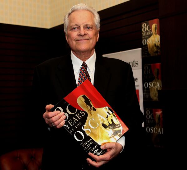  LOS ANGELES, CA - FEBRUARY 21: Author/television host Robert Osborne poses for photographers during the book signing for his new book "80 Years of the Oscars" at Barnes & Noble located at The Grove on February 21, 2009 in Los Angeles, California (Photo by Frederick M. Brown/Getty Images)