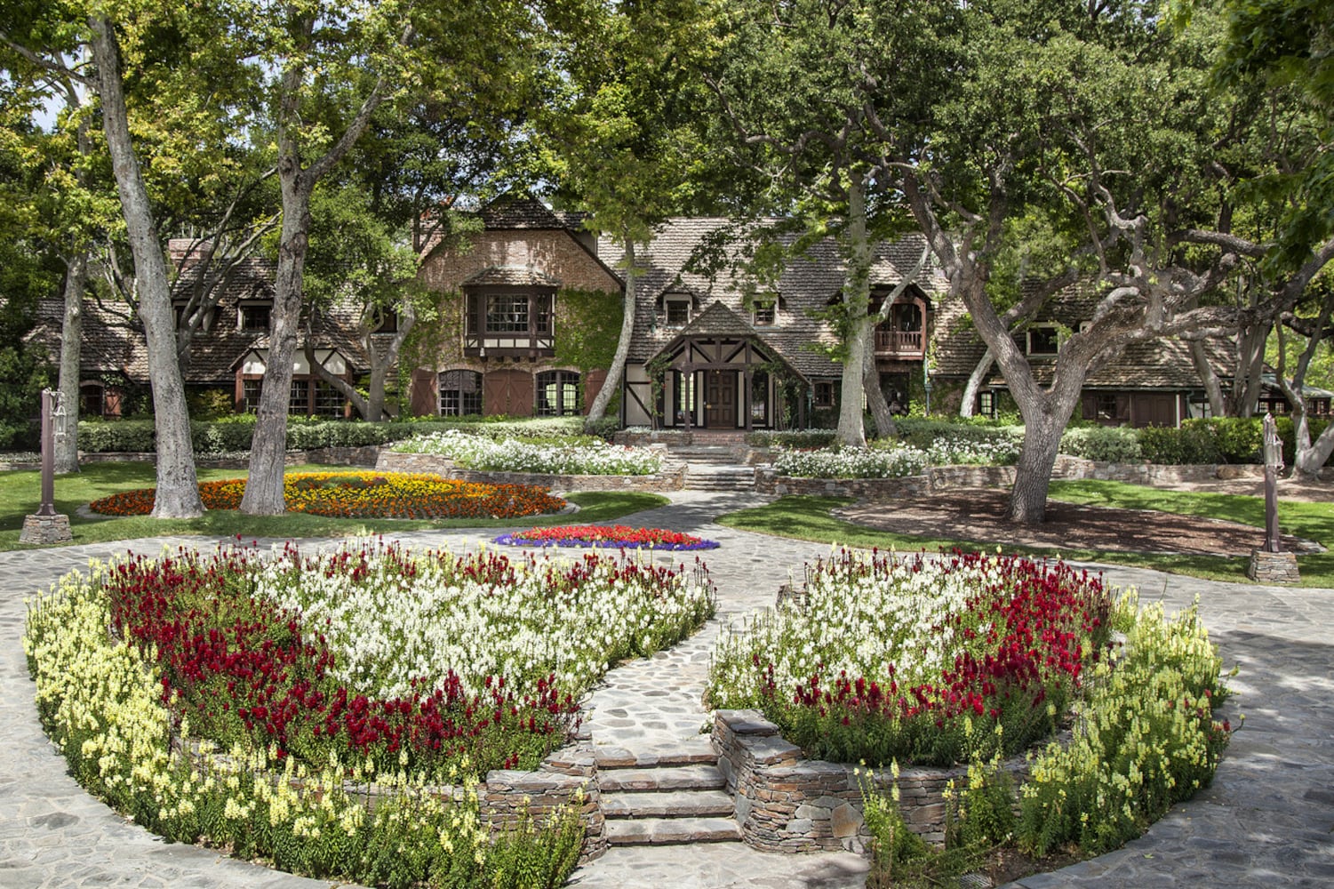 2,700-acre property has train station, 50-seat movie theater