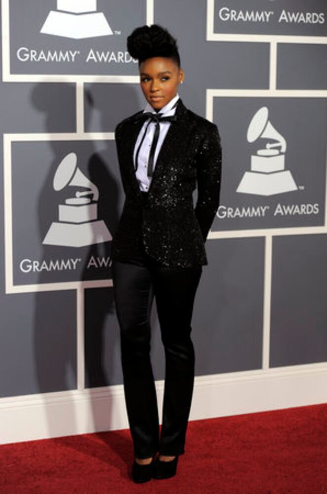 Grammys 2011 red carpet and pre-show