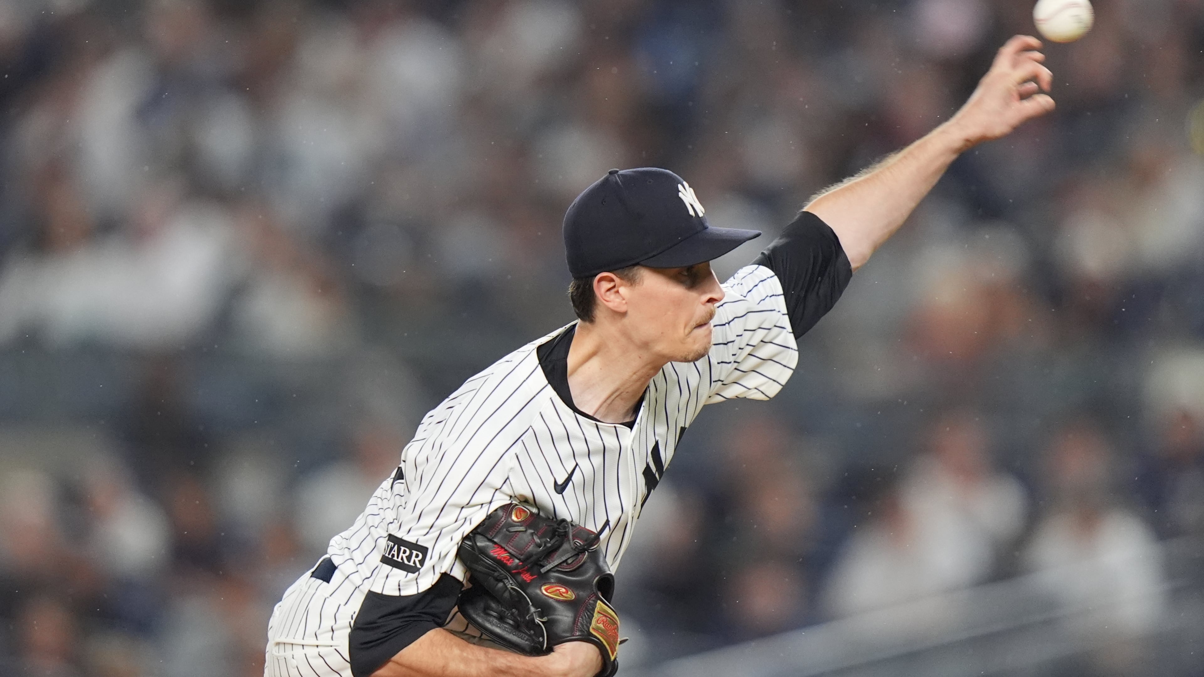 New York Yankees' Max Fried pitches during the first inning of a baseball game against the Chicago White Sox Wednesday, Sept. 24, 2025, in New York. (AP Photo/Frank Franklin II)