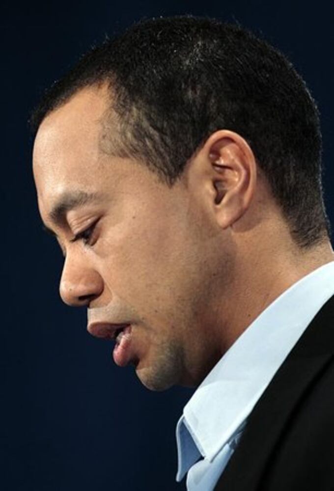 Tiger Woods issues apology for infidelity