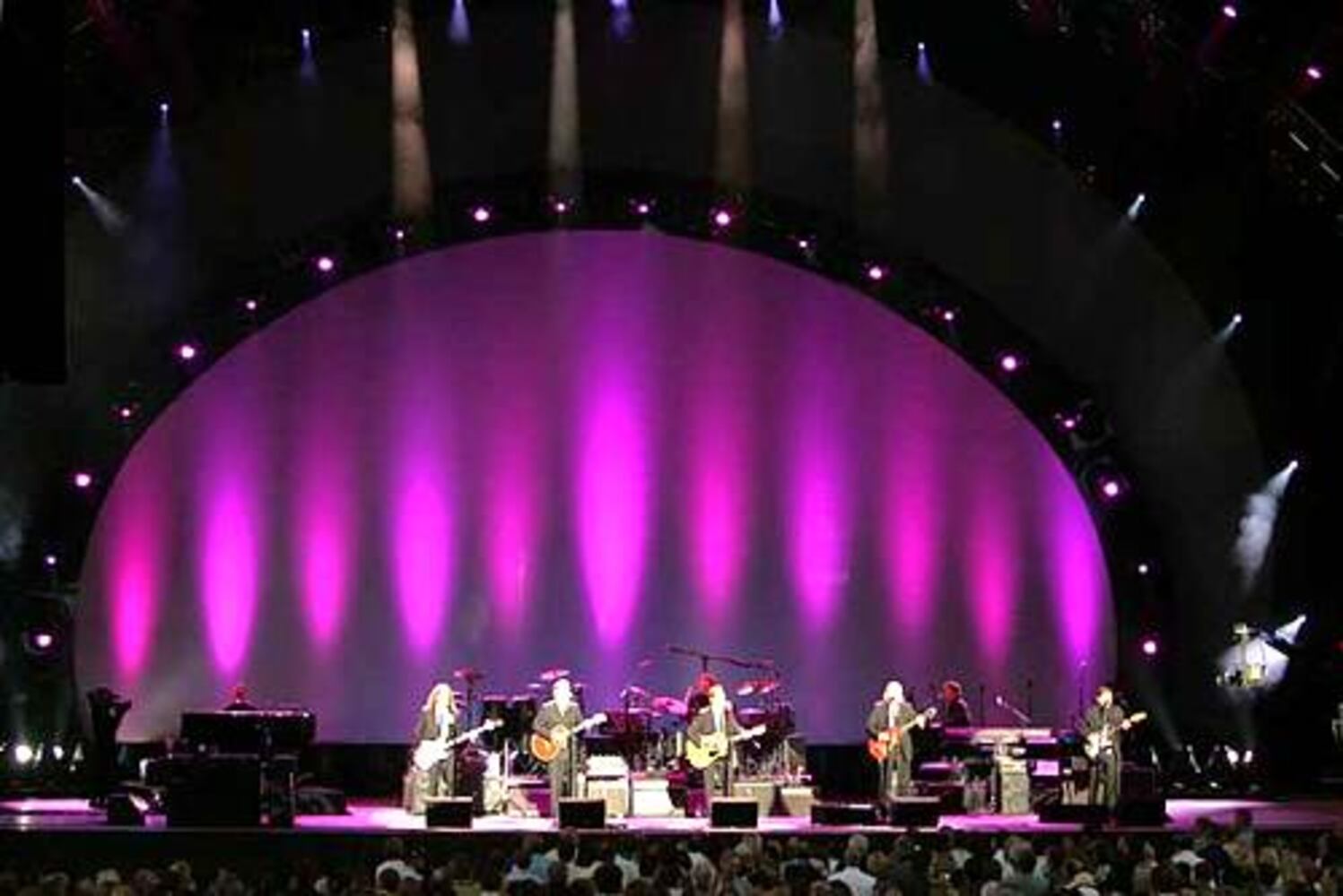 Eagles kick off summer tour at new Alpharetta amphitheatre