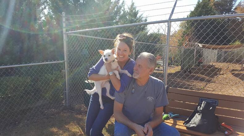 Shannon Keyes, Roger Keyes and Kramer (Credit: FurKids.org)