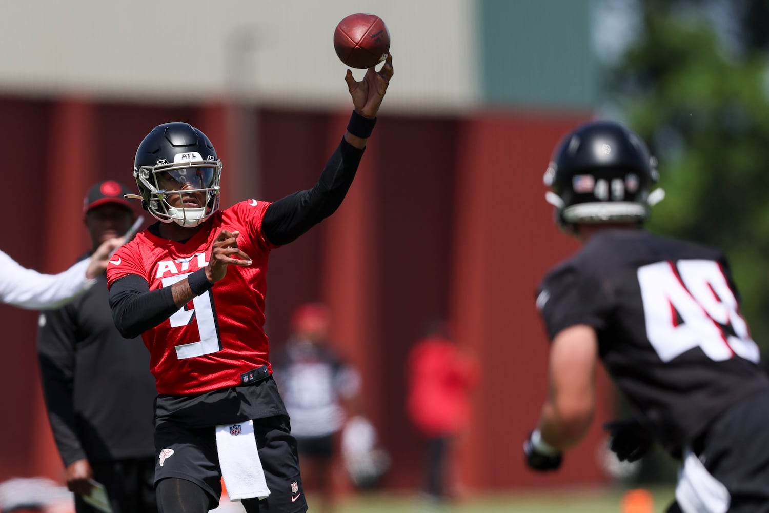 051124 falcons photo