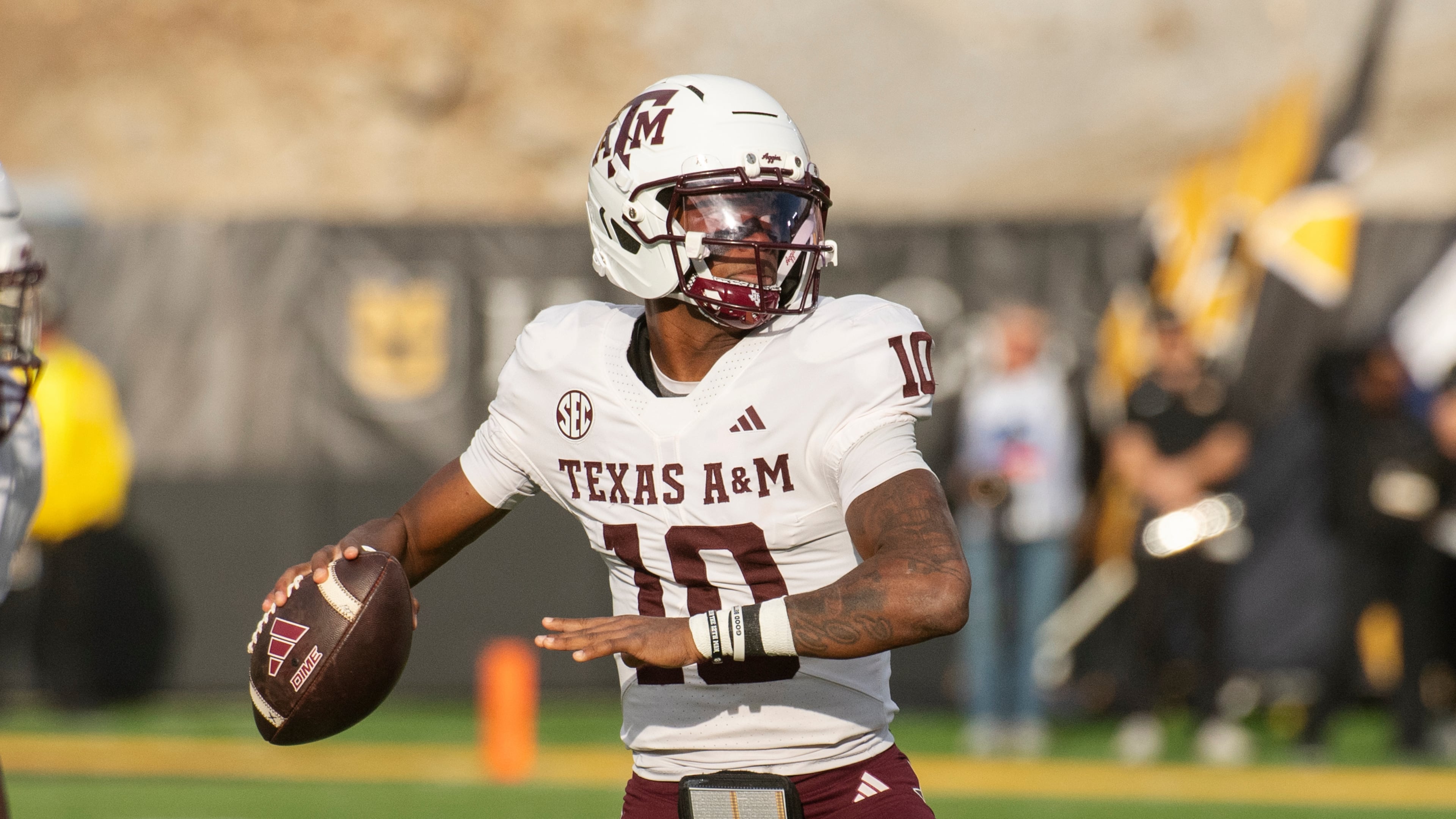 Texas A&M quarterback Marcel Reed looks to throw a pass during the first half an NCAA college football game against Missouri, Saturday, Nov. 8, 2025, in Columbia, Mo. (AP Photo/L.G. Patterson)