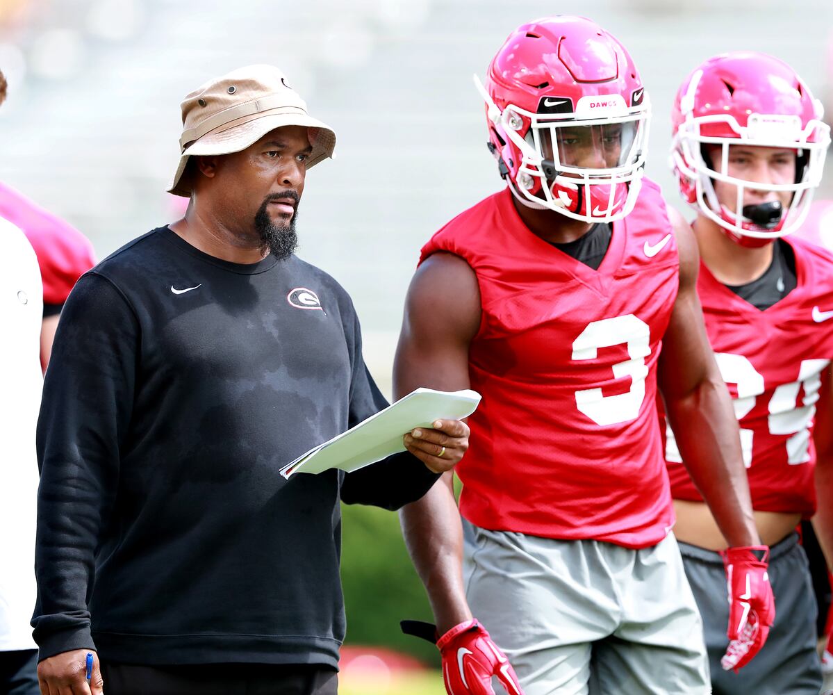 Photos: Bulldogs work out, host fans in Athens