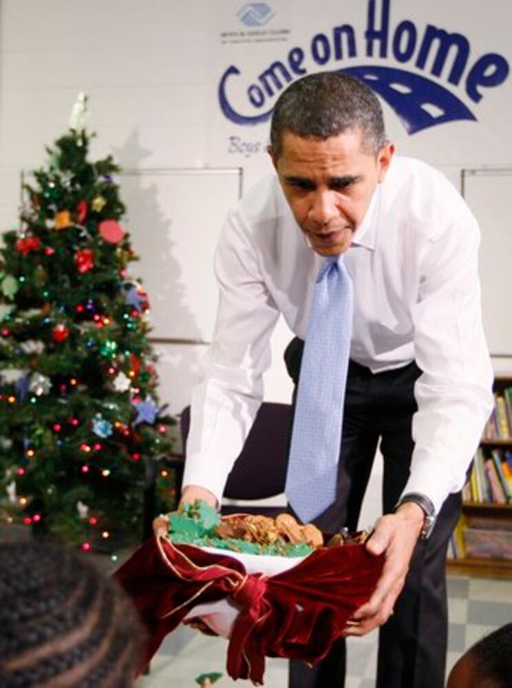 President Barack Obama reads "The Polar Express" to children