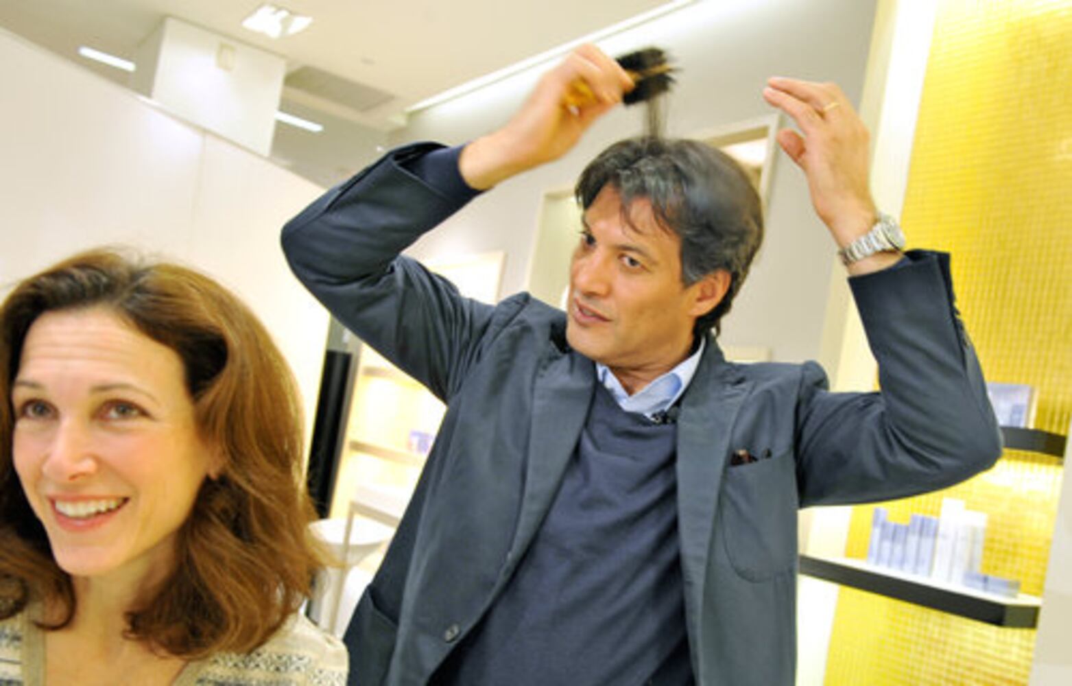 Celebrity hair stylist comes to heal hair