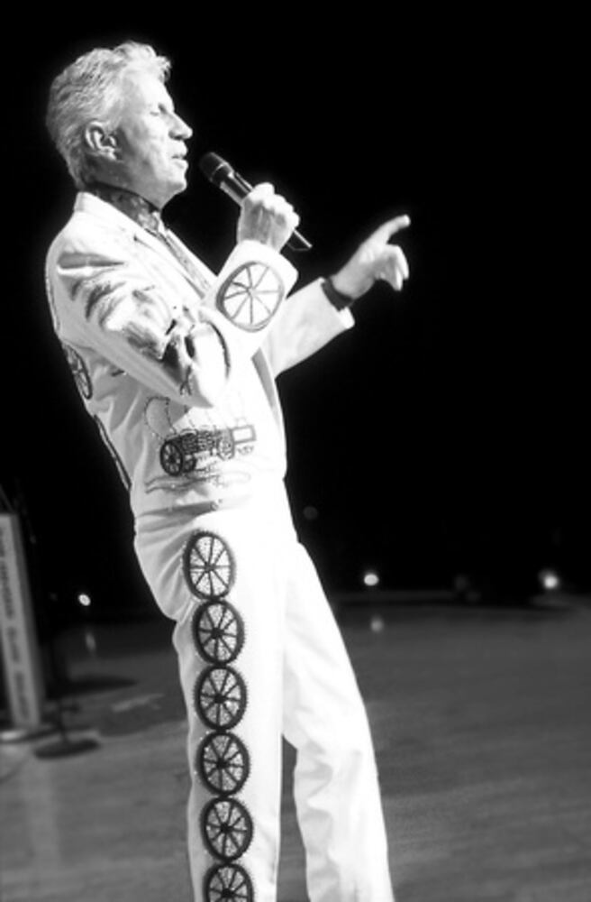 Country star Porter Wagoner dies